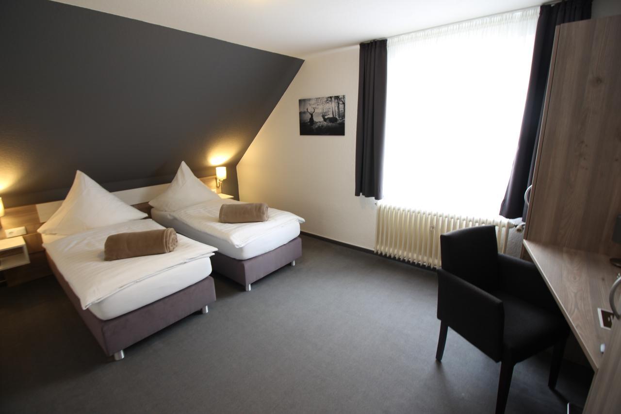 Hotel Restaurant Jaegerhof Braunschweig Buitenkant foto